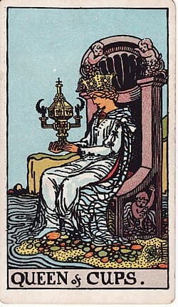 Reine de Coupes, carte du tarot Rider-Waite-Smith