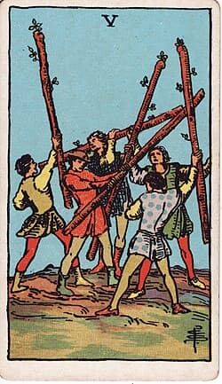 Cinq de Bâtons, carte du tarot Rider-Waite-Smith