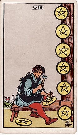 Huit de Pentacles, carte du tarot Rider-Waite-Smith